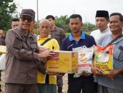Kajati Riau Akmal Abbas, SH., MH Pimpin Kegiatan Baksos Serentak Kejari Se-Wilayah Hukum Kejati Riau