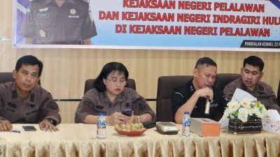 Aswas Kejati Riau Dampingi Inspektur I Jamwas Kejaksaan RI Melakukan Inspeksi Umum Di Kejaksaan Negeri Pelalawan 